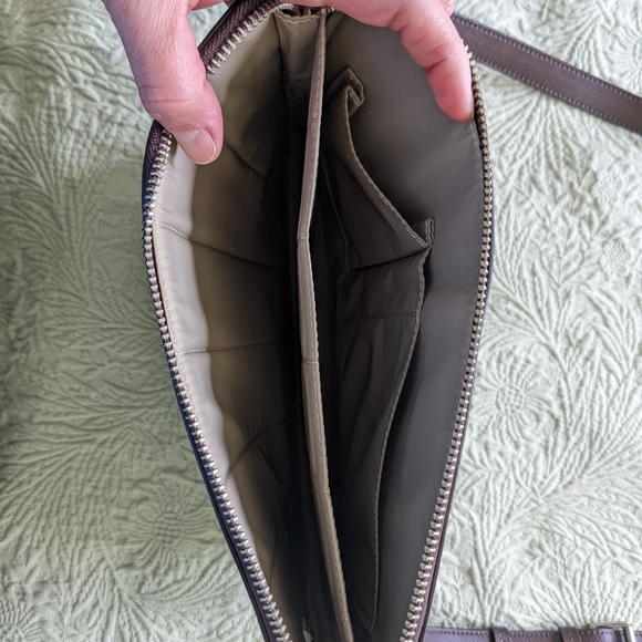 TUMI tablet bag - Picture 3 of 4